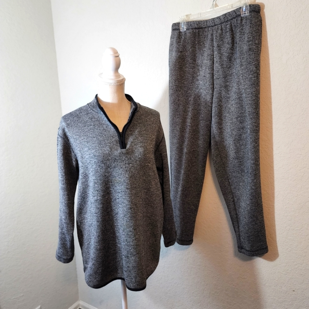 Chaus Luxury Style Sweater Set